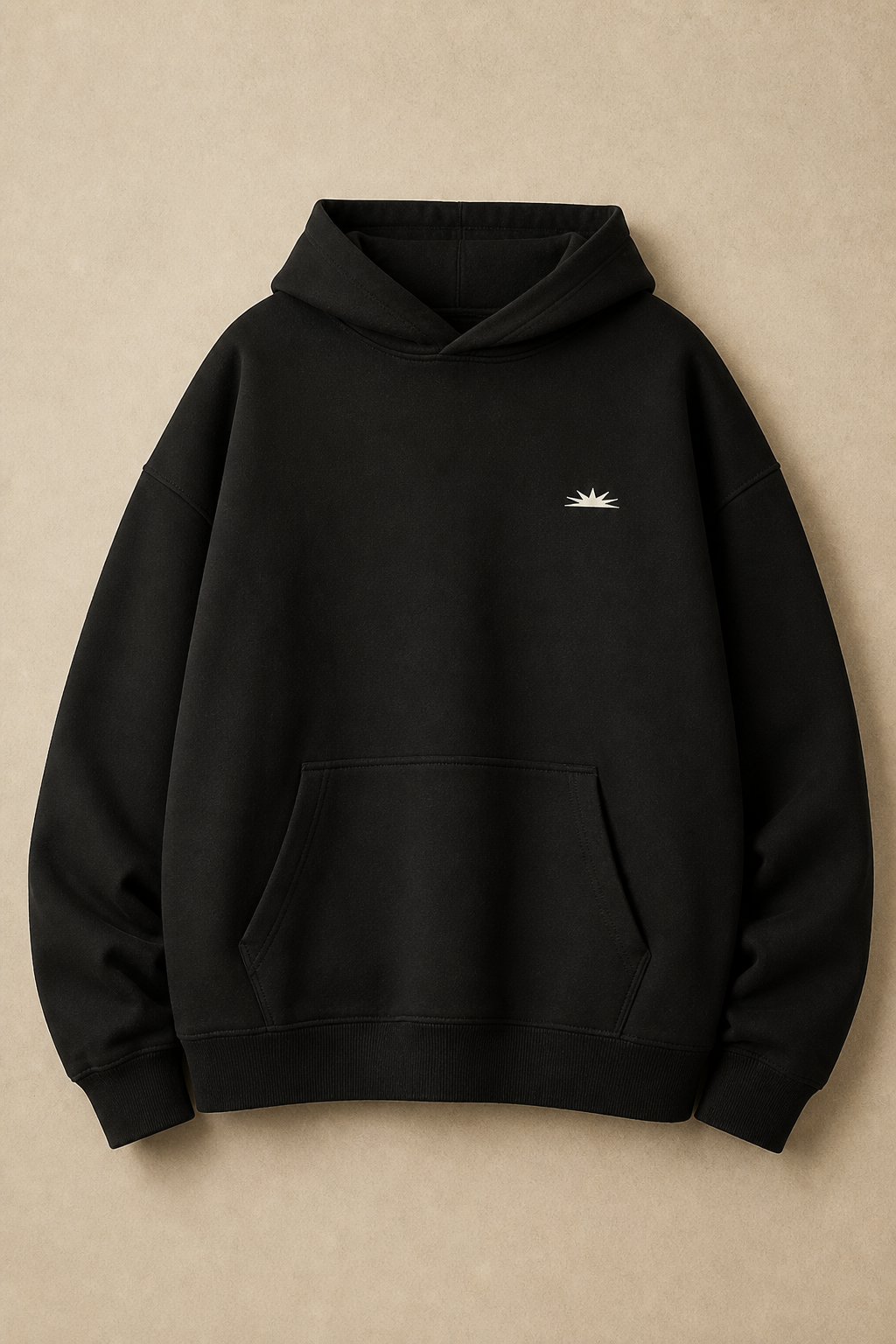 Sudadera negra, logo sunburst al pecho